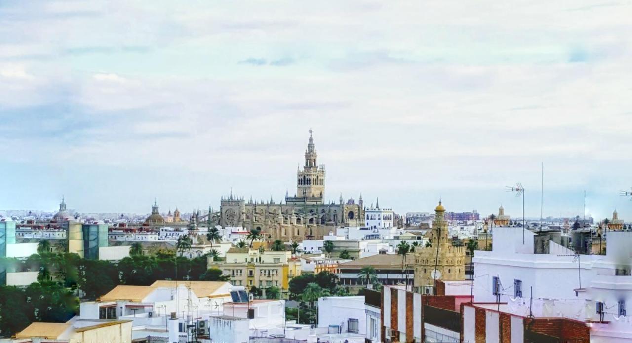 Sevilla Triana Luaran gambar